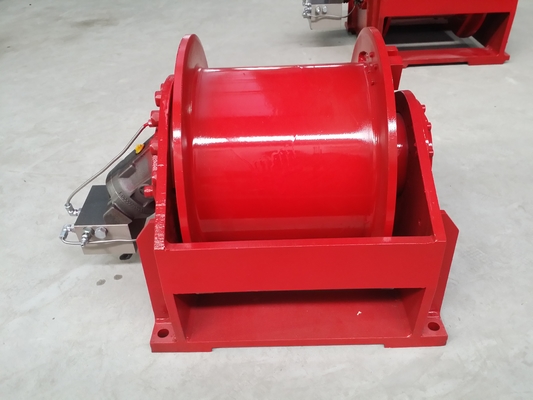Crane à treillis hydraulique AUTO compact et durable Capacité 0-650KN pour les petits camions