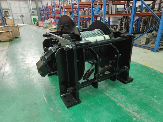 Moteur hydraulique pour remorqueurs tracteurs ancres et excavatrices