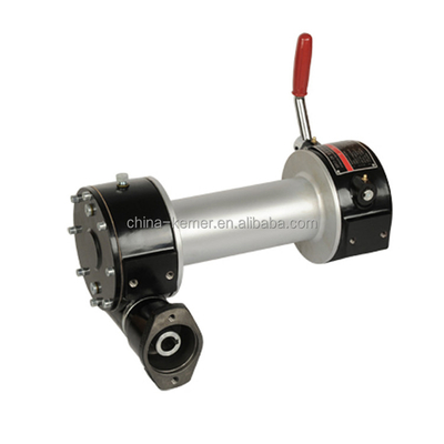 Le moteur hydraulique OMP80 est équipé d'un treuil hydraulique de récupération de 2 tonnes