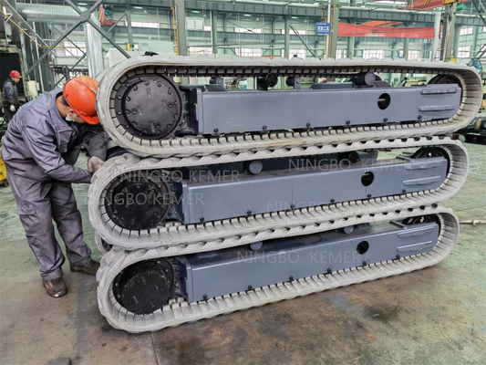 Modèle de moteur à entraînement hydraulique Mini châssis de voie en caoutchouc pour excavatrice minière KRT3000